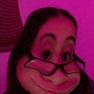 Meet your Posher, Aja